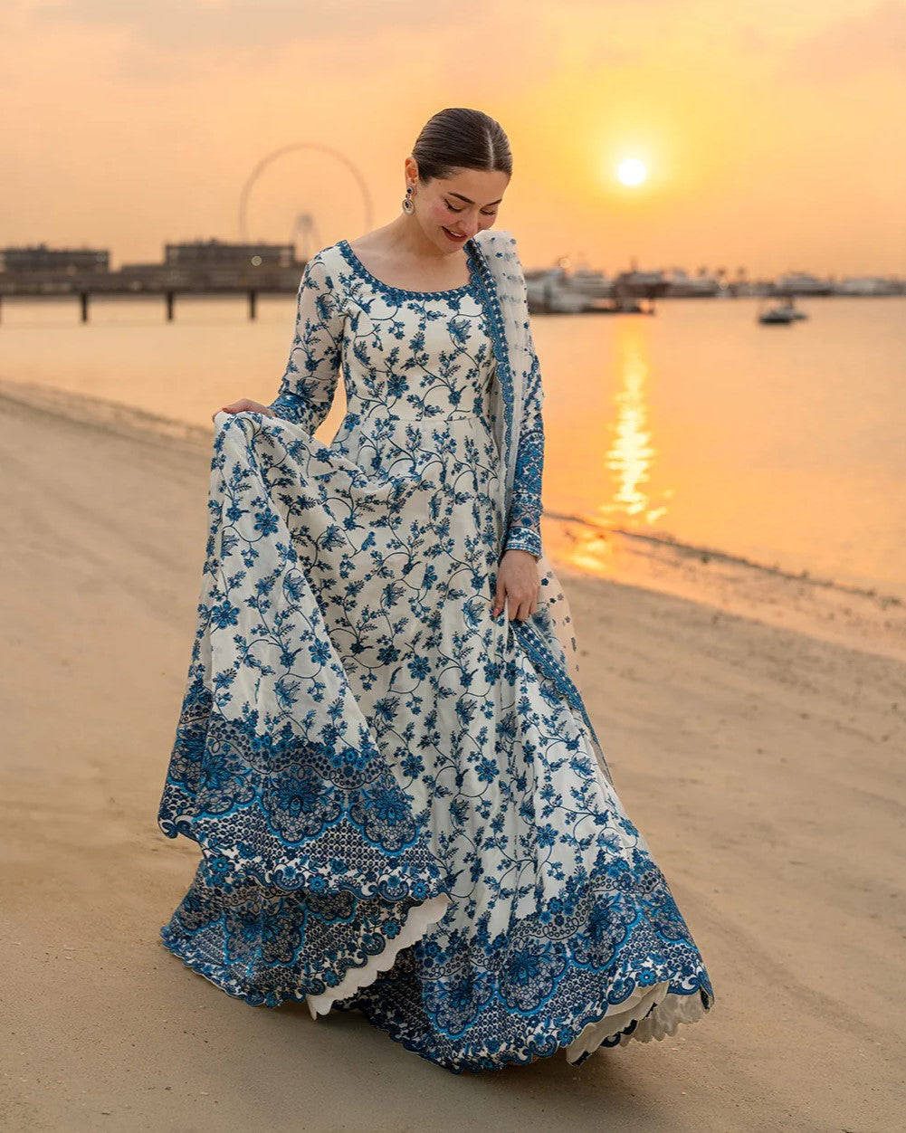 Faiza saqlain inspired | long length | Most viral Hania Amir Maxi (printed version)